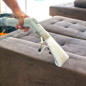 50+ שאלות ותשובות: מדריך לניקוי ספות וריפודים – טיפים והמלצות